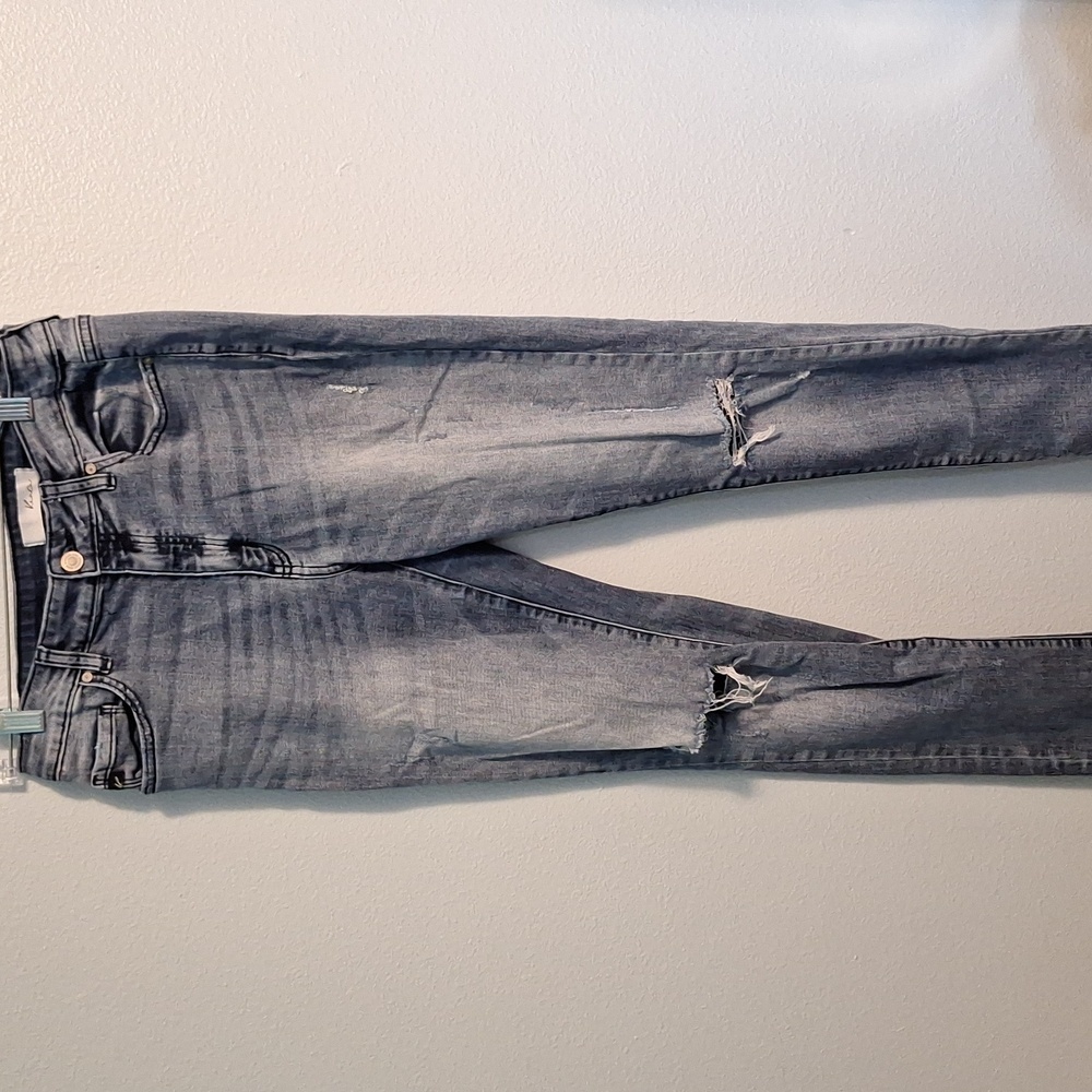 Kancan factory distressed straight leg jeans size 29